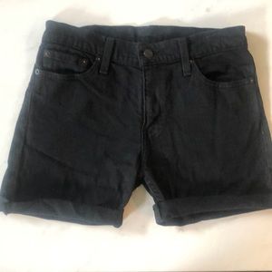Levi’s black cut off shorts